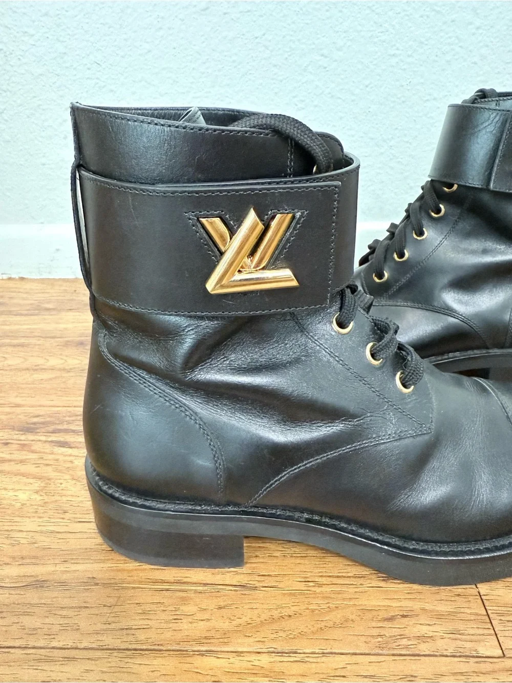 Louis Vuitton Wonderland Flat Ranger Black Leather Combat Boots EU 38 / US 8